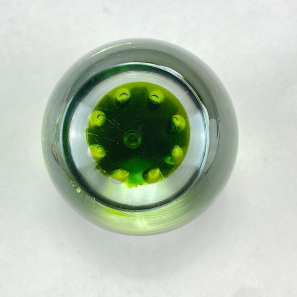 Vintage Blenko Green Controlled Bubbles Glass Paperweight - Picture 6 of 9